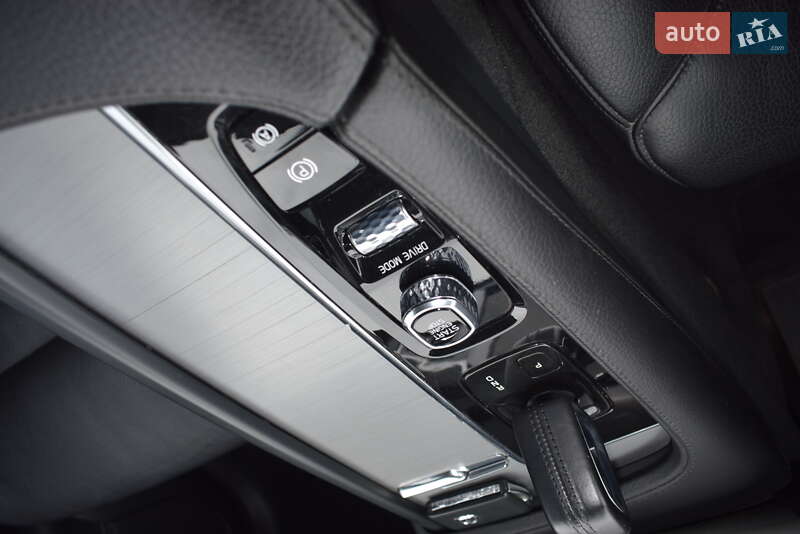 Внедорожник / Кроссовер Volvo XC90 2020 в Житомире фото 25 Внедорожник / Кроссовер Volvo XC90 2020 в Житомире