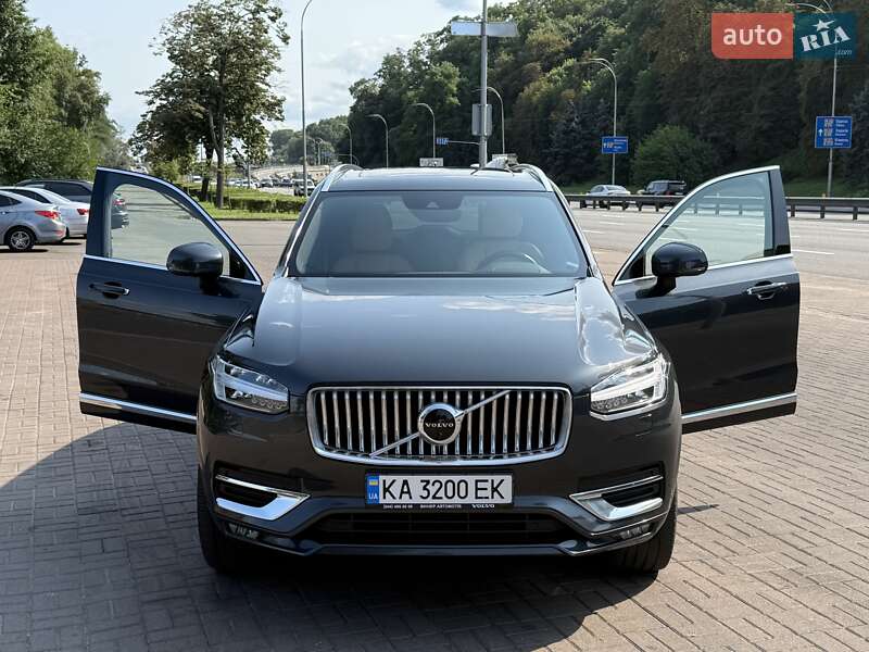Внедорожник / Кроссовер Volvo XC90 2021 в Киеве