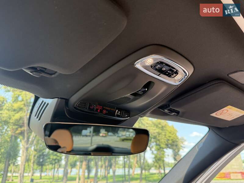 Внедорожник / Кроссовер Volvo XC90 2021 в Киеве