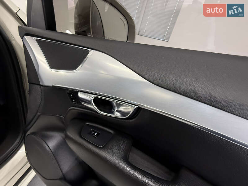 Внедорожник / Кроссовер Volvo XC90 2015 в Трускавце фото 34 Внедорожник / Кроссовер Volvo XC90 2015 в Трускавце