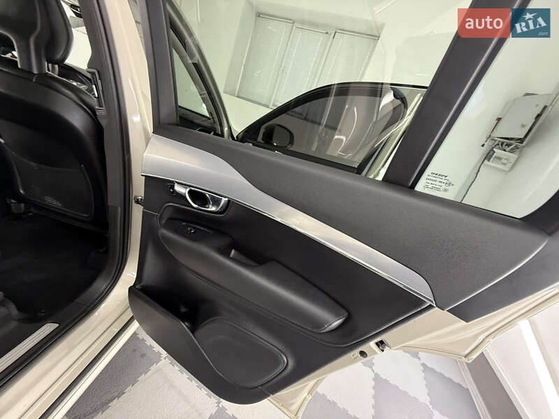 Внедорожник / Кроссовер Volvo XC90 2015 в Трускавце фото 46 Внедорожник / Кроссовер Volvo XC90 2015 в Трускавце