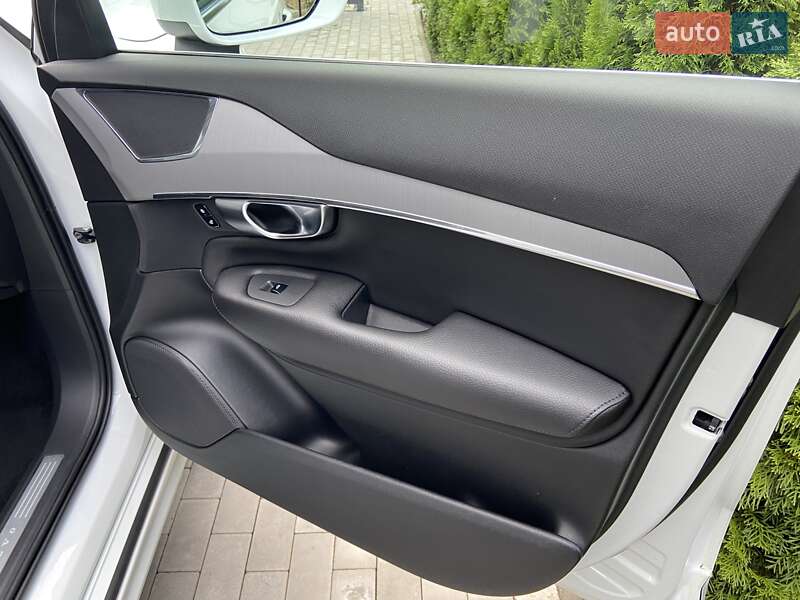 Позашляховик / Кросовер Volvo XC90 2019 в Києві