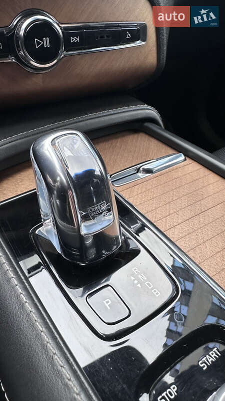 Внедорожник / Кроссовер Volvo XC90 2016 в Киеве фото 12 Внедорожник / Кроссовер Volvo XC90 2016 в Киеве