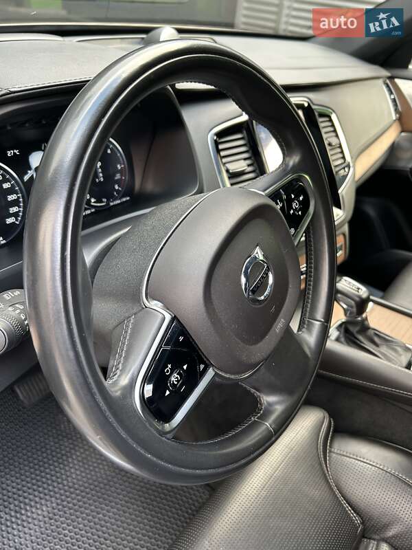 Внедорожник / Кроссовер Volvo XC90 2016 в Киеве