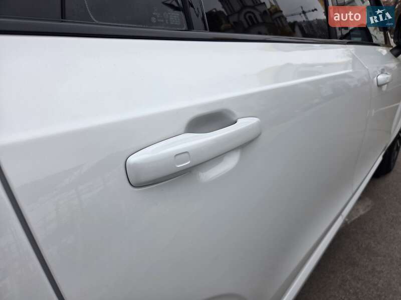 Внедорожник / Кроссовер Volvo XC90 2020 в Киеве