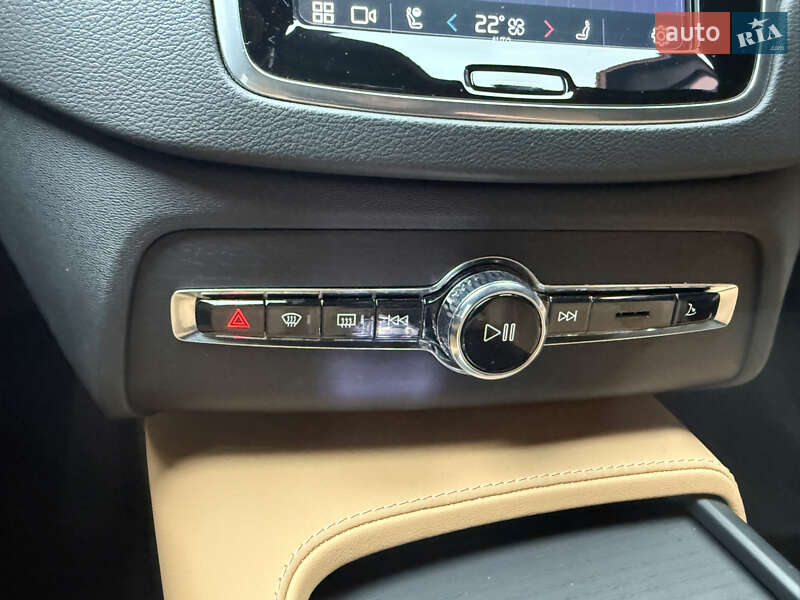Внедорожник / Кроссовер Volvo XC90 2023 в Киеве