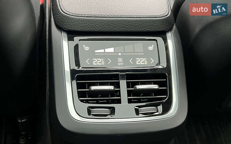 Внедорожник / Кроссовер Volvo XC90 2016 в Львове