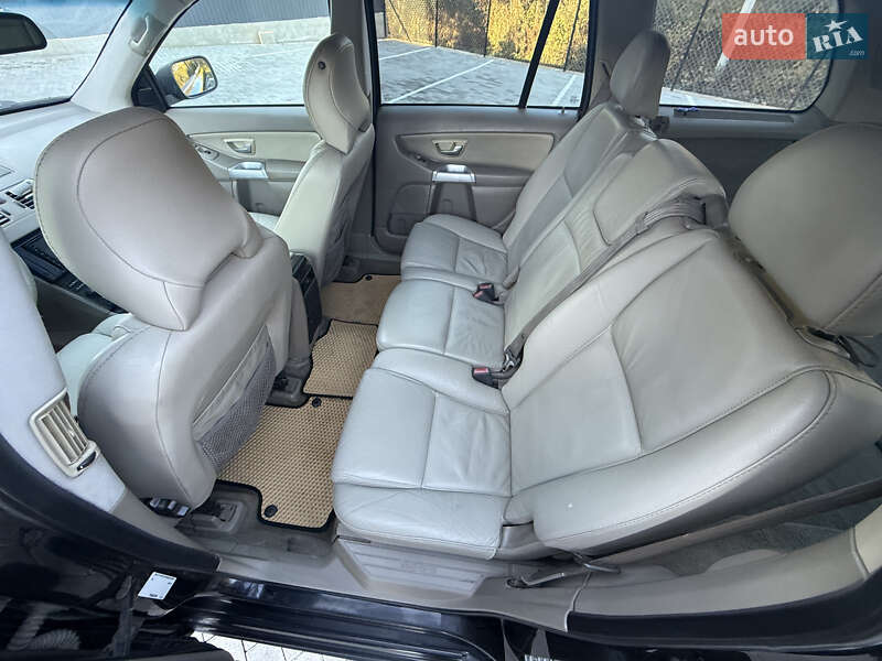 Внедорожник / Кроссовер Volvo XC90 2004 в Кременце