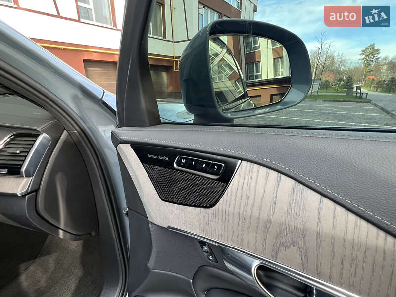 Позашляховик / Кросовер Volvo XC90 2019 в Івано-Франківську