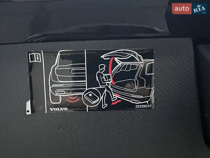Внедорожник / Кроссовер Volvo XC90 2018 в Киеве фото 33 Внедорожник / Кроссовер Volvo XC90 2018 в Киеве