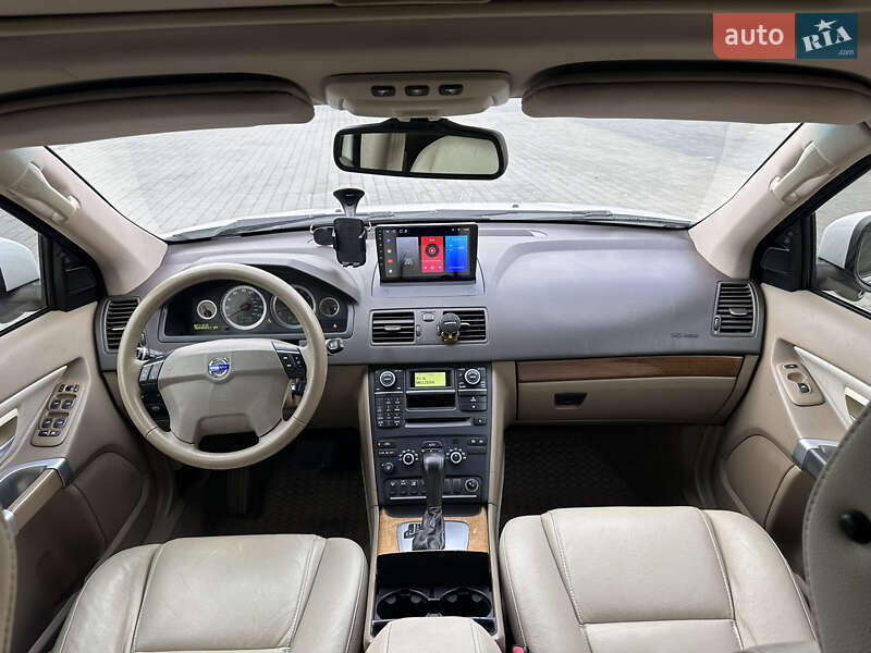 Внедорожник / Кроссовер Volvo XC90 2010 в Львове