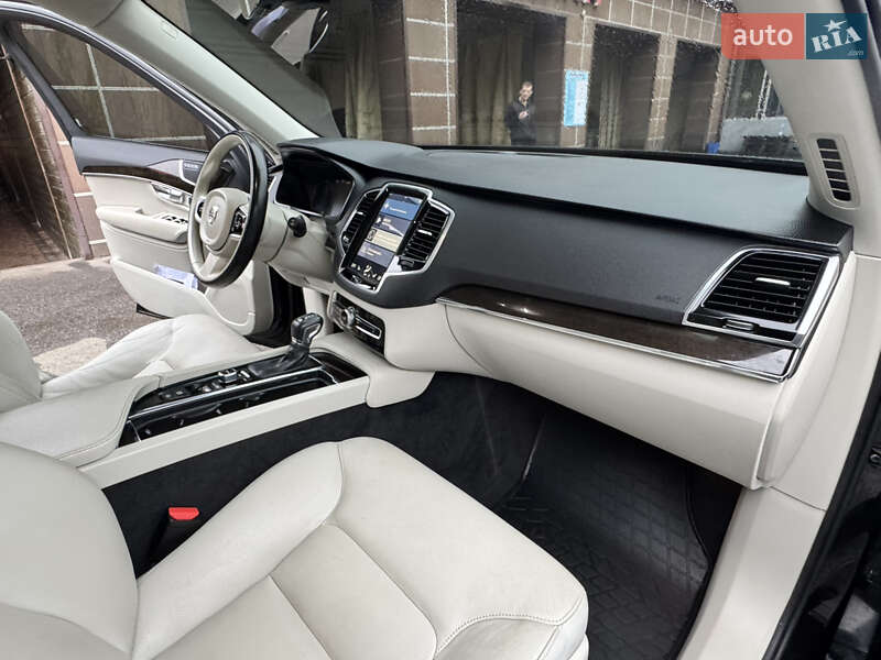 Позашляховик / Кросовер Volvo XC90 2017 в Харкові фото 7 Позашляховик / Кросовер Volvo XC90 2017 в Харкові
