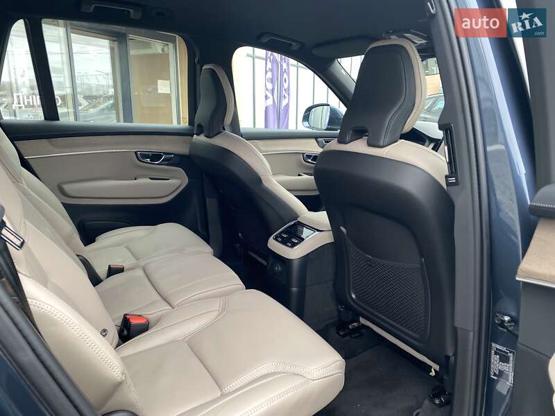 Внедорожник / Кроссовер Volvo XC90 2025 в Днепре фото 18 Внедорожник / Кроссовер Volvo XC90 2025 в Днепре