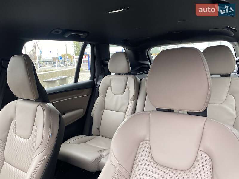 Внедорожник / Кроссовер Volvo XC90 2025 в Днепре фото 45 Внедорожник / Кроссовер Volvo XC90 2025 в Днепре