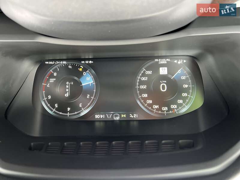 Внедорожник / Кроссовер Volvo XC90 2019 в Киеве