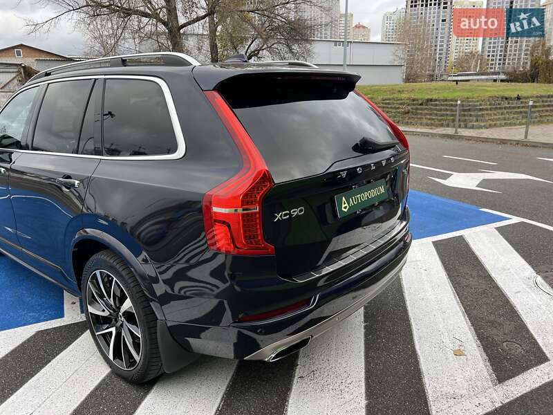 Внедорожник / Кроссовер Volvo XC90 2019 в Киеве
