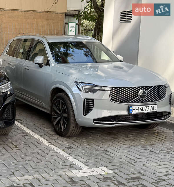 Внедорожник / Кроссовер Volvo XC90 2025 в Николаеве