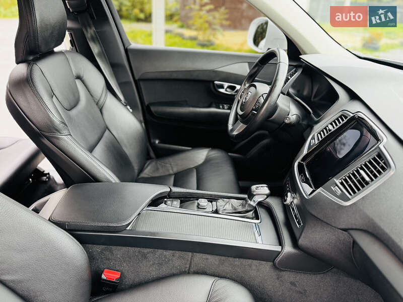 Внедорожник / Кроссовер Volvo XC90 2017 в Здолбунове