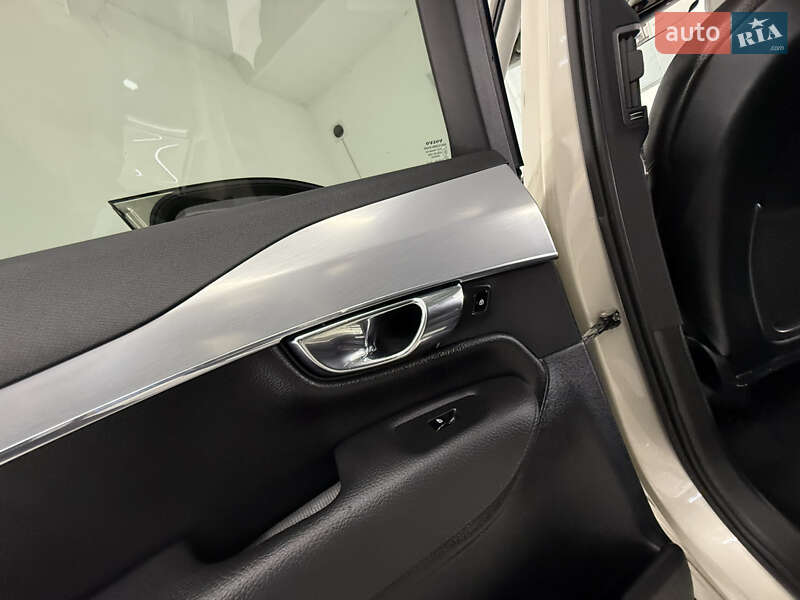 Внедорожник / Кроссовер Volvo XC90 2015 в Трускавце фото 53 Внедорожник / Кроссовер Volvo XC90 2015 в Трускавце