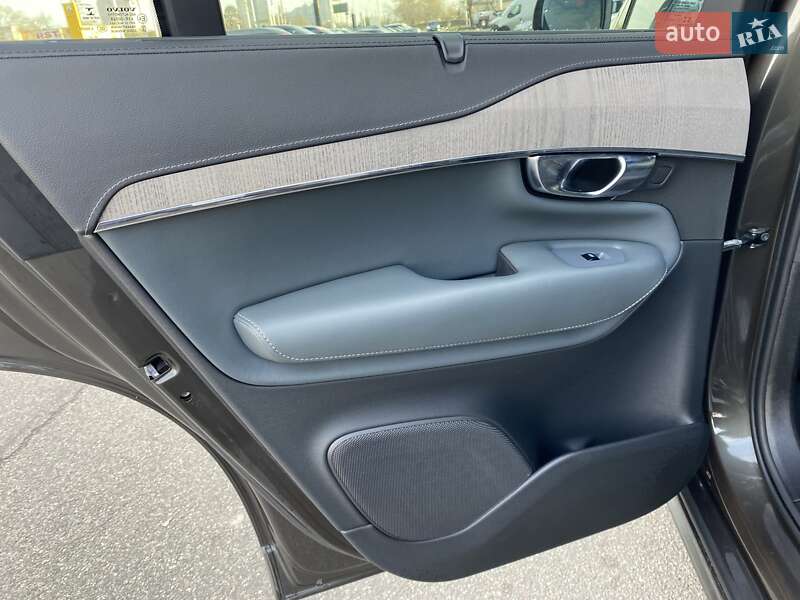 Позашляховик / Кросовер Volvo XC90 2021 в Києві фото 9 Позашляховик / Кросовер Volvo XC90 2021 в Києві