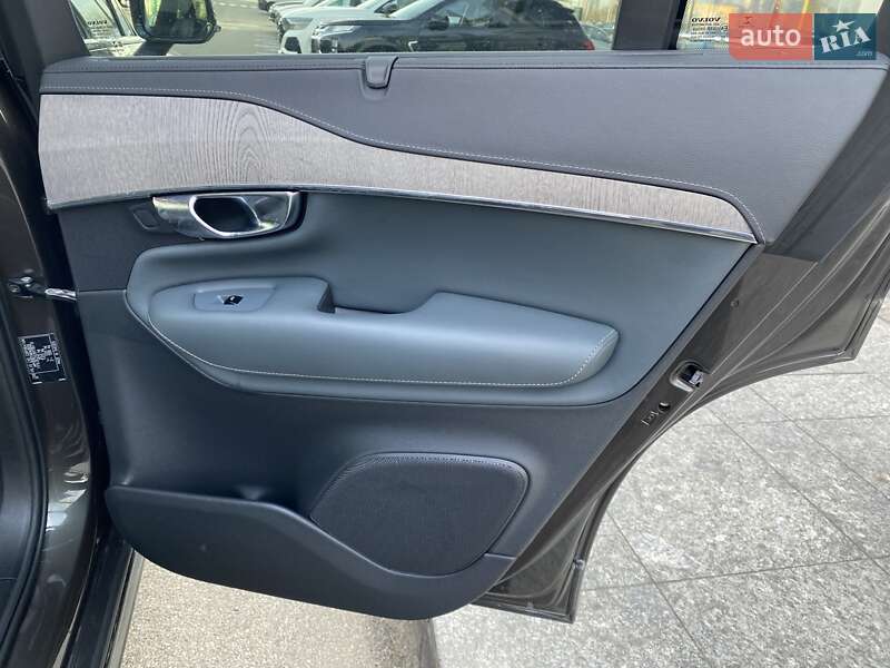Позашляховик / Кросовер Volvo XC90 2021 в Києві фото 13 Позашляховик / Кросовер Volvo XC90 2021 в Києві