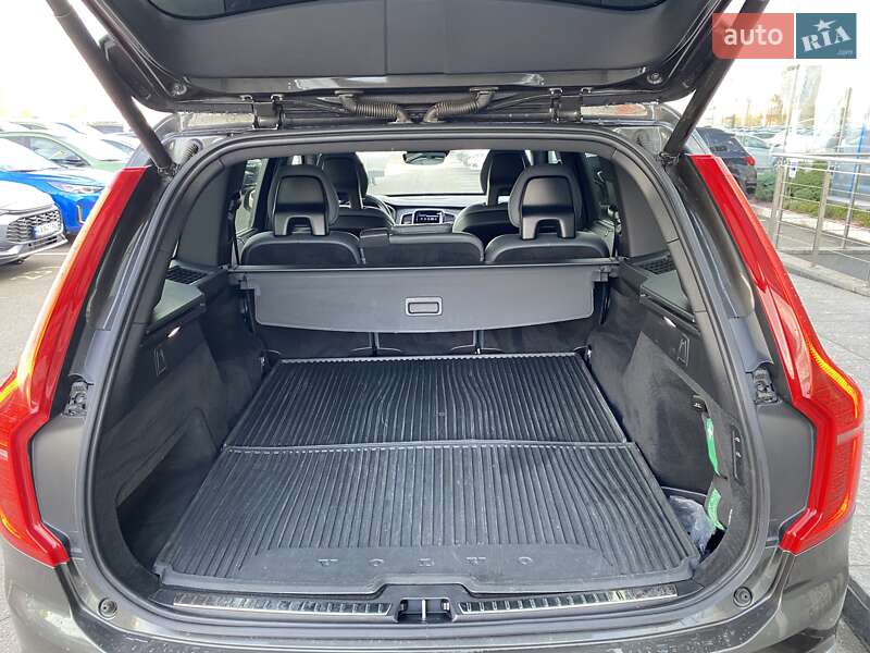 Позашляховик / Кросовер Volvo XC90 2021 в Києві фото 11 Позашляховик / Кросовер Volvo XC90 2021 в Києві