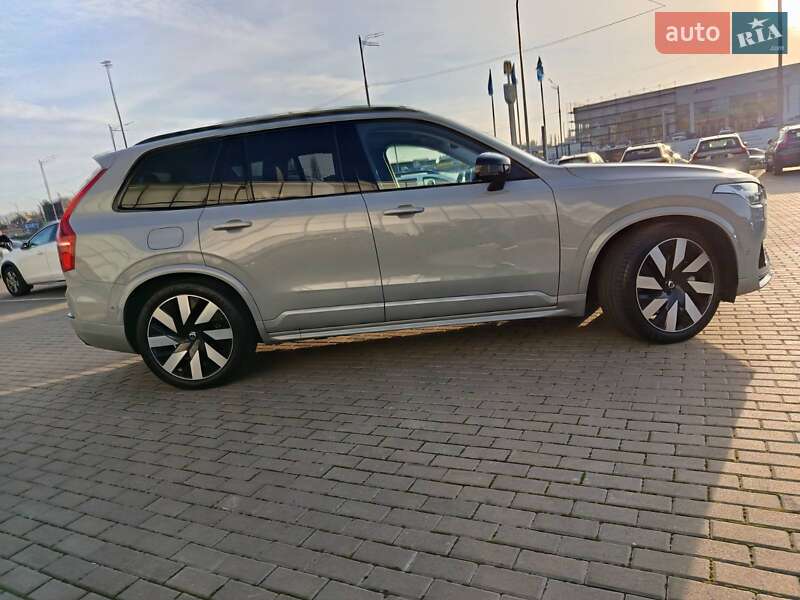 Внедорожник / Кроссовер Volvo XC90 2024 в Киеве