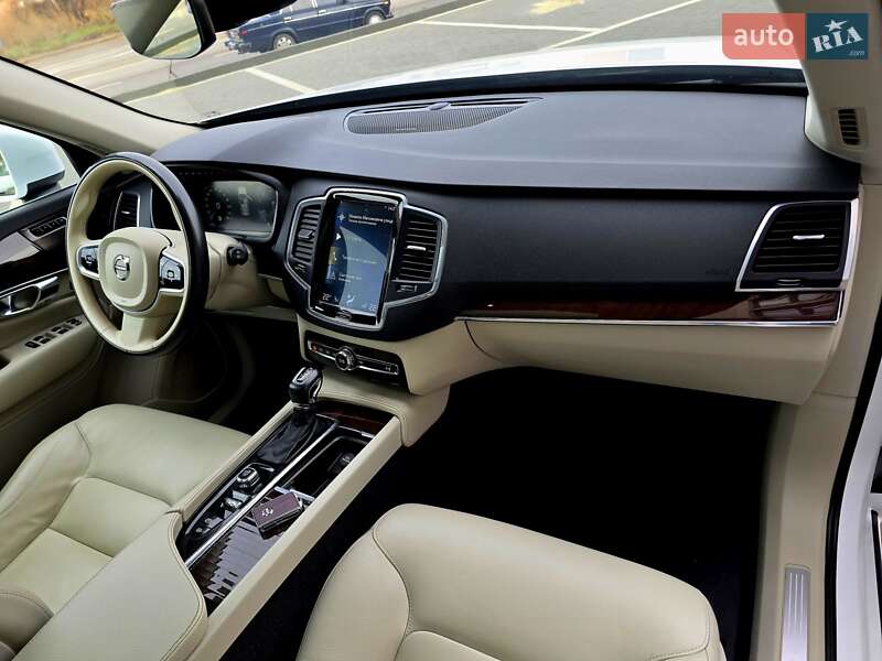 Внедорожник / Кроссовер Volvo XC90 2018 в Ивано-Франковске