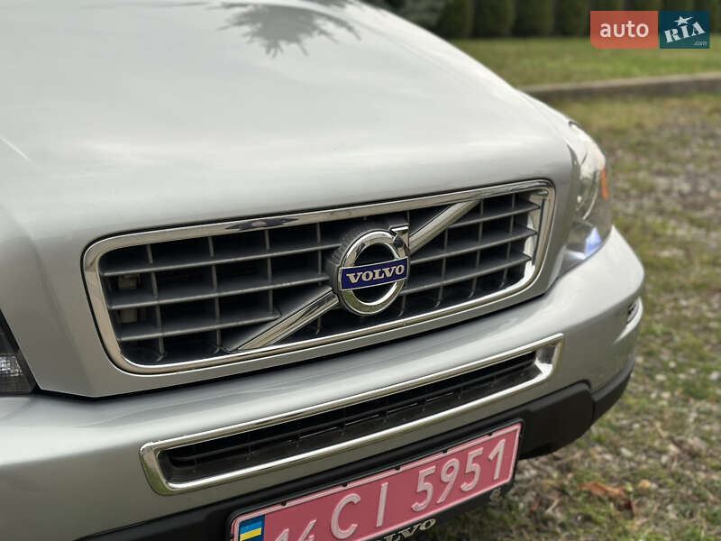 Внедорожник / Кроссовер Volvo XC90 2011 в Стрые