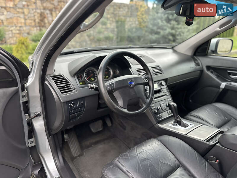 Внедорожник / Кроссовер Volvo XC90 2011 в Стрые