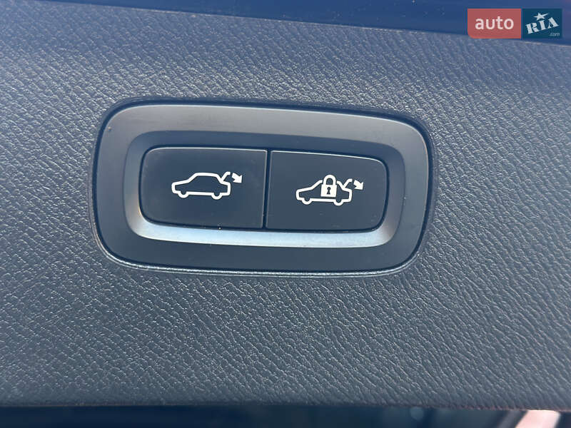 Внедорожник / Кроссовер Volvo XC90 2019 в Дрогобыче