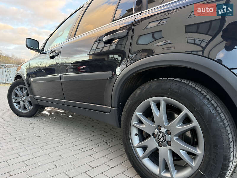 Внедорожник / Кроссовер Volvo XC90 2005 в Кременце