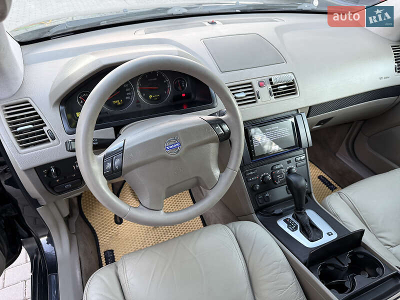 Внедорожник / Кроссовер Volvo XC90 2005 в Кременце