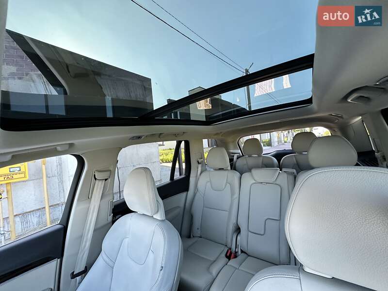 Внедорожник / Кроссовер Volvo XC90 2016 в Ровно