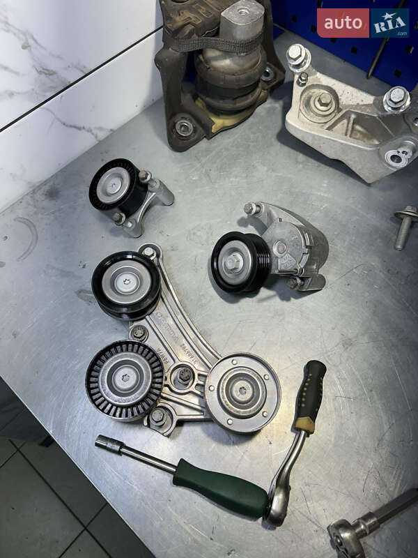 Позашляховик / Кросовер Volvo XC90 2018 в Чернівцях фото 8 Позашляховик / Кросовер Volvo XC90 2018 в Чернівцях