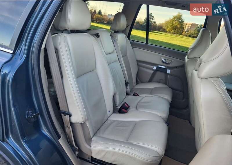 Внедорожник / Кроссовер Volvo XC90 2002 в Василькове