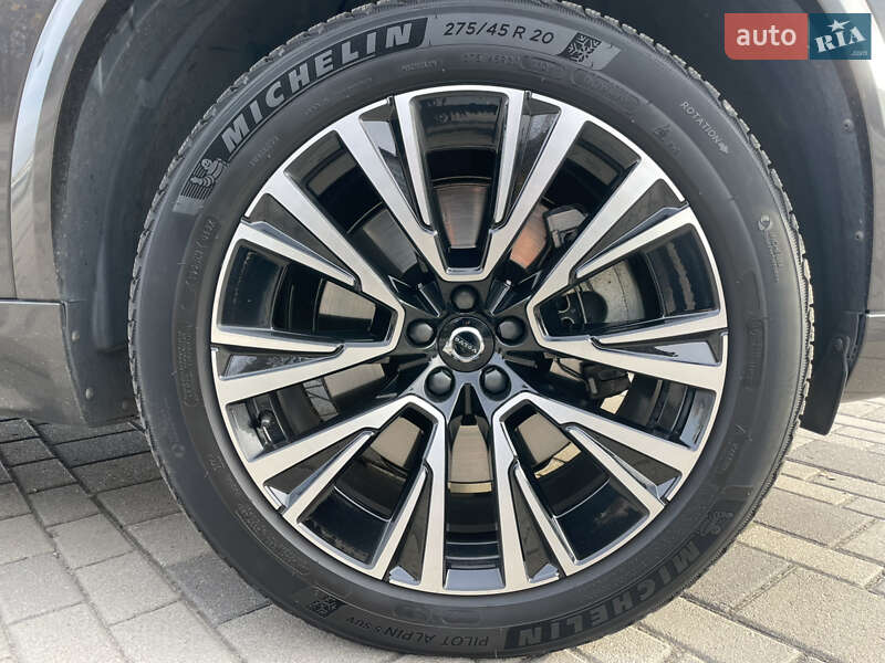 Внедорожник / Кроссовер Volvo XC90 2023 в Днепре