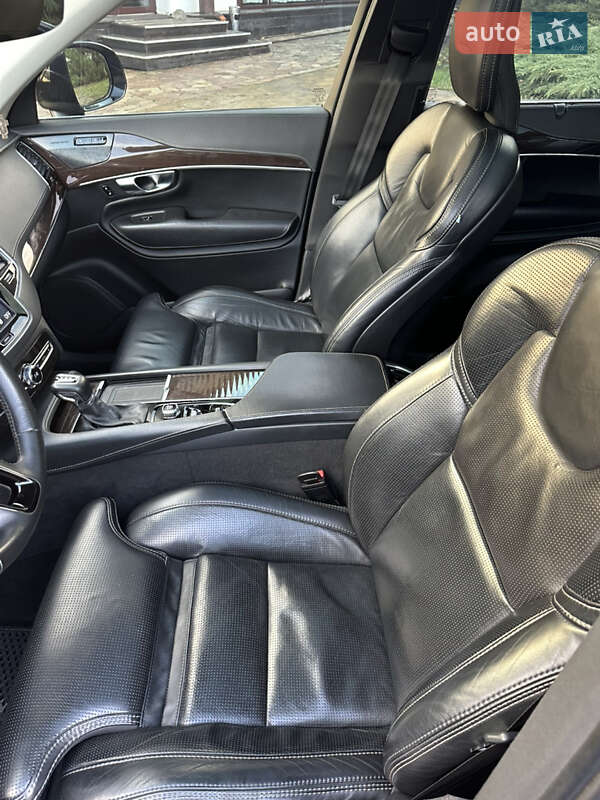 Внедорожник / Кроссовер Volvo XC90 2018 в Новомосковске