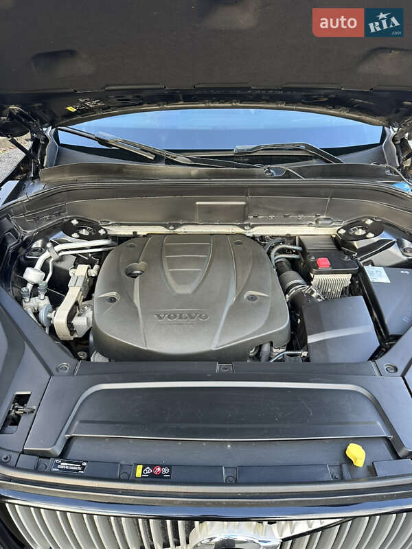 Внедорожник / Кроссовер Volvo XC90 2018 в Новомосковске