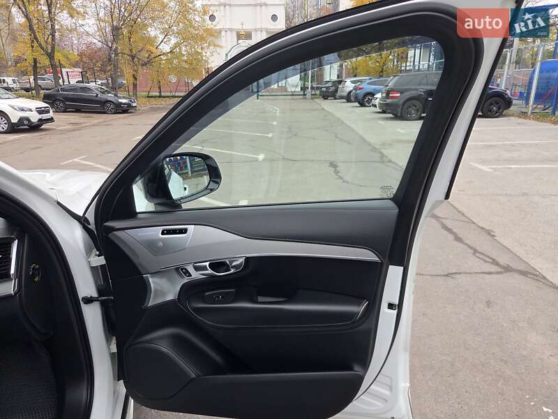 Внедорожник / Кроссовер Volvo XC90 2020 в Киеве фото 58 Внедорожник / Кроссовер Volvo XC90 2020 в Киеве