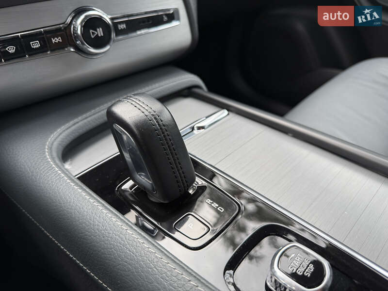 Внедорожник / Кроссовер Volvo XC90 2020 в Киеве фото 113 Внедорожник / Кроссовер Volvo XC90 2020 в Киеве