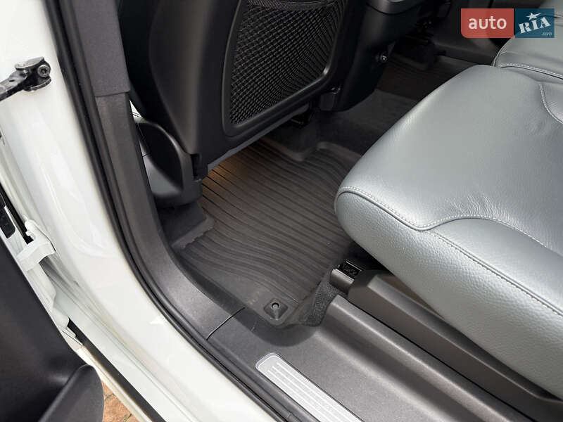 Внедорожник / Кроссовер Volvo XC90 2020 в Киеве фото 124 Внедорожник / Кроссовер Volvo XC90 2020 в Киеве