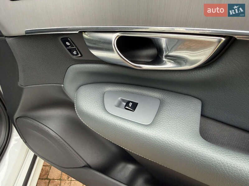 Внедорожник / Кроссовер Volvo XC90 2020 в Киеве фото 161 Внедорожник / Кроссовер Volvo XC90 2020 в Киеве