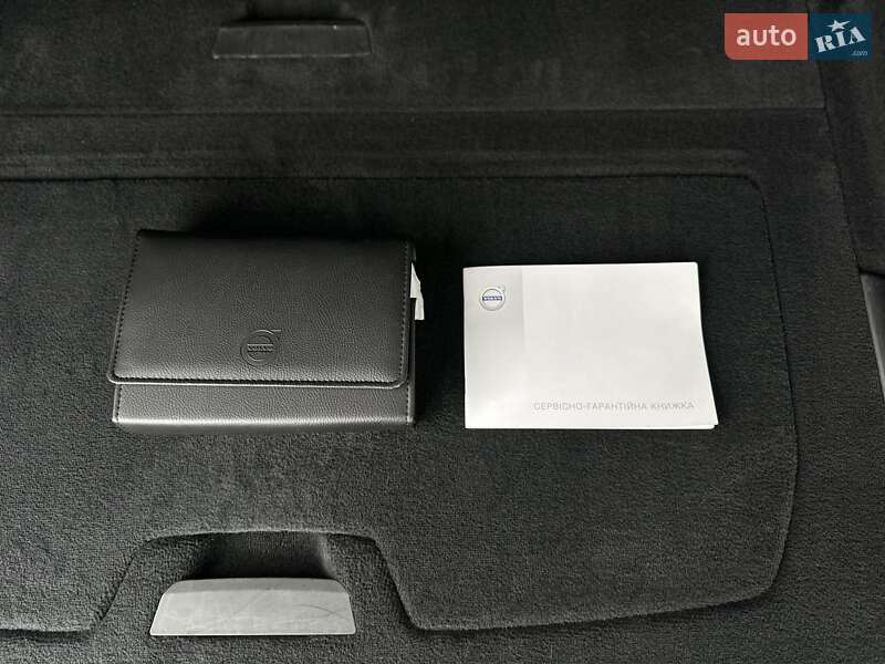 Внедорожник / Кроссовер Volvo XC90 2019 в Киеве фото 40 Внедорожник / Кроссовер Volvo XC90 2019 в Киеве