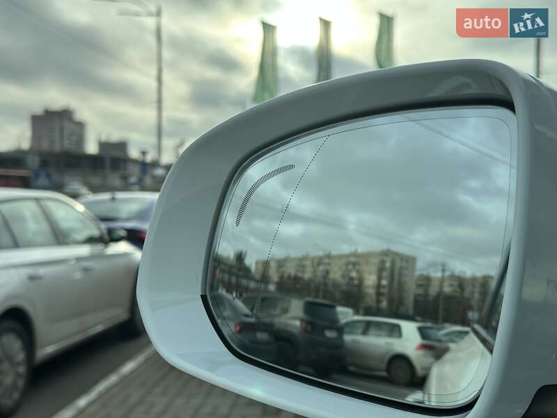 Внедорожник / Кроссовер Volvo XC90 2019 в Киеве фото 44 Внедорожник / Кроссовер Volvo XC90 2019 в Киеве