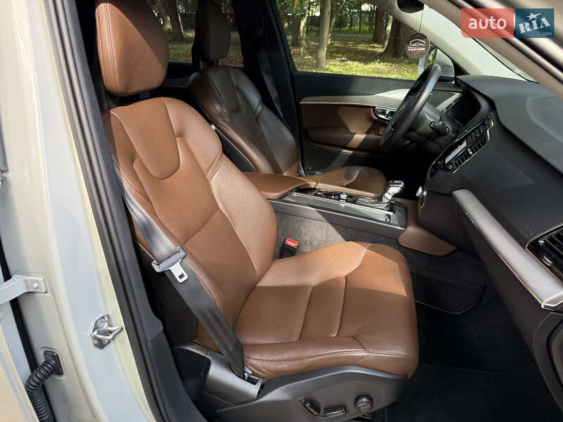 Позашляховик / Кросовер Volvo XC90 2019 в Чернівцях