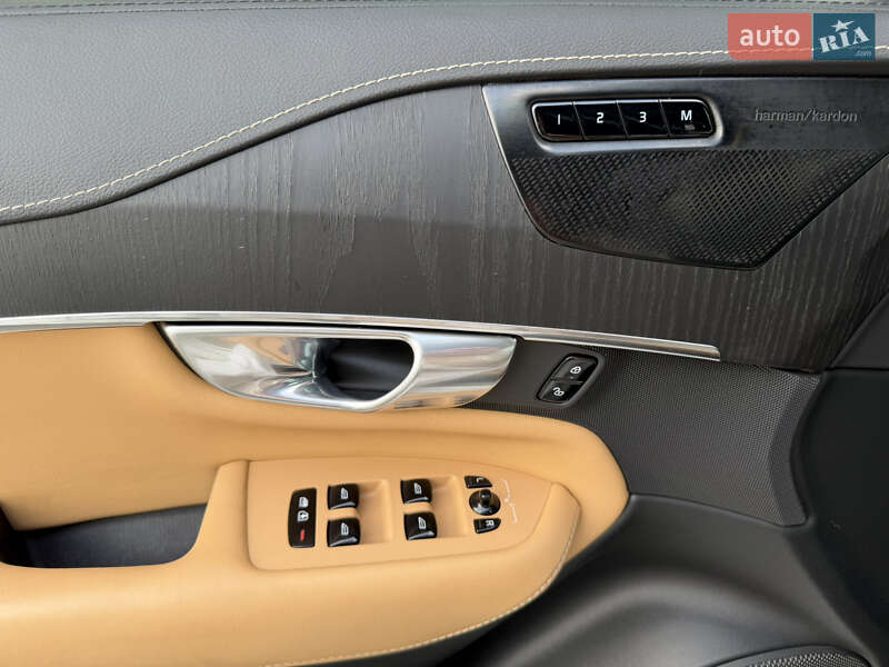 Позашляховик / Кросовер Volvo XC90 2022 в Одесі фото 17 Позашляховик / Кросовер Volvo XC90 2022 в Одесі