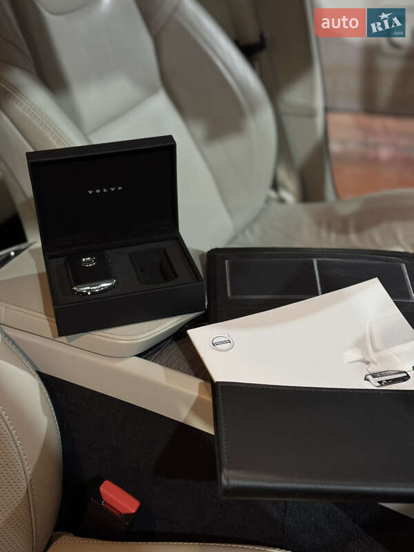 Внедорожник / Кроссовер Volvo XC90 2019 в Львове