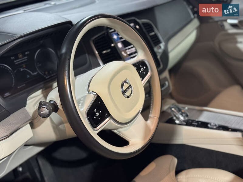 Внедорожник / Кроссовер Volvo XC90 2019 в Львове