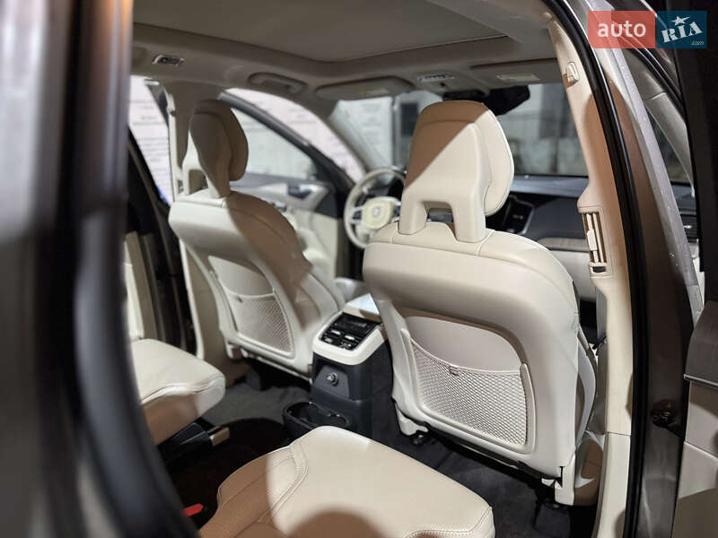 Внедорожник / Кроссовер Volvo XC90 2019 в Львове